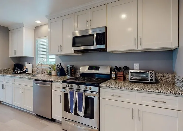 Stunning 3Br Home Prime La Area Near Beach