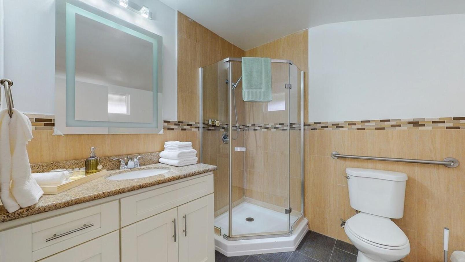 Stunning 3br Prime La Area Near Beach Hébergement de vacances *
