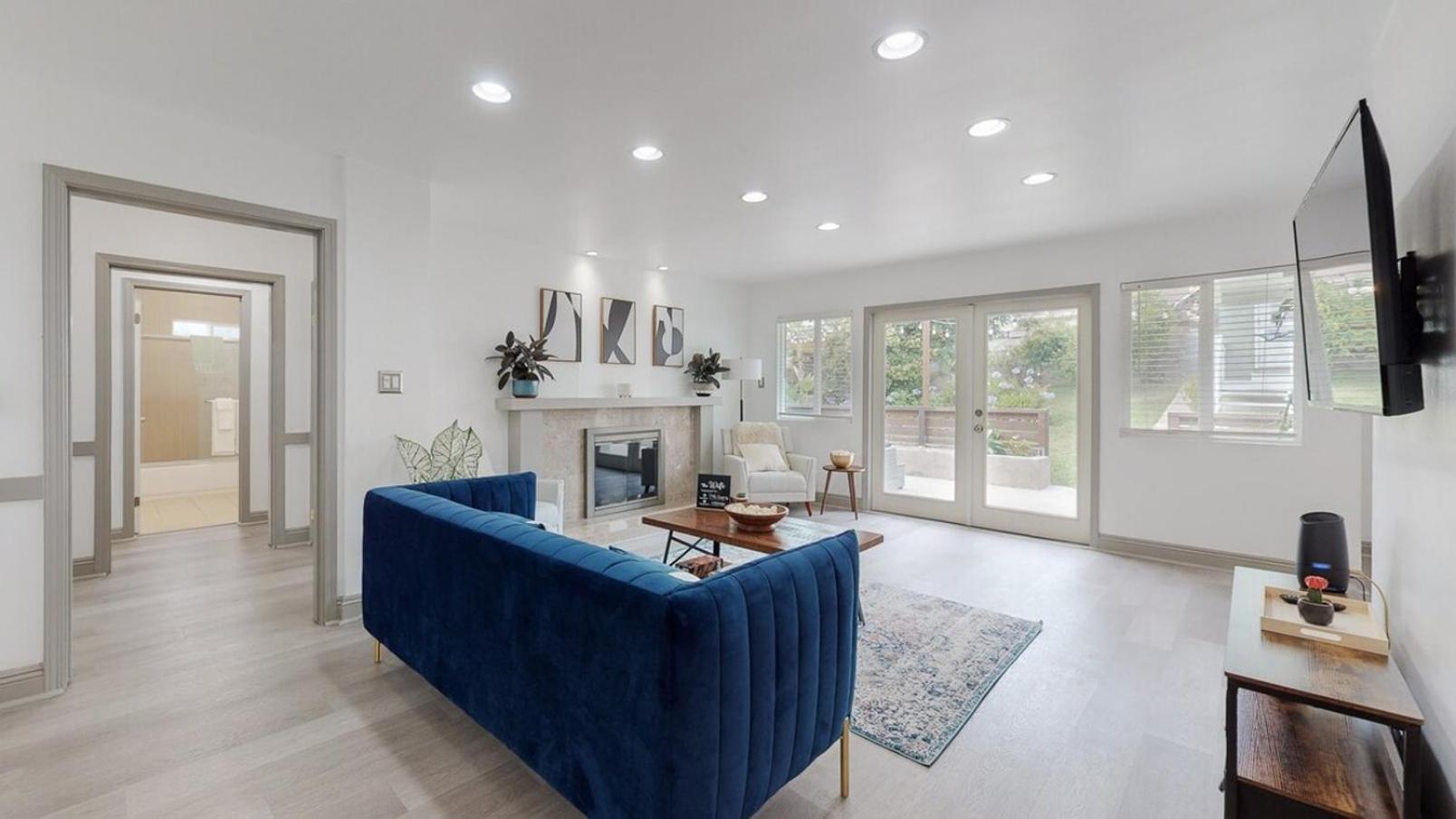 Stunning 3br Prime La Area Near Beach